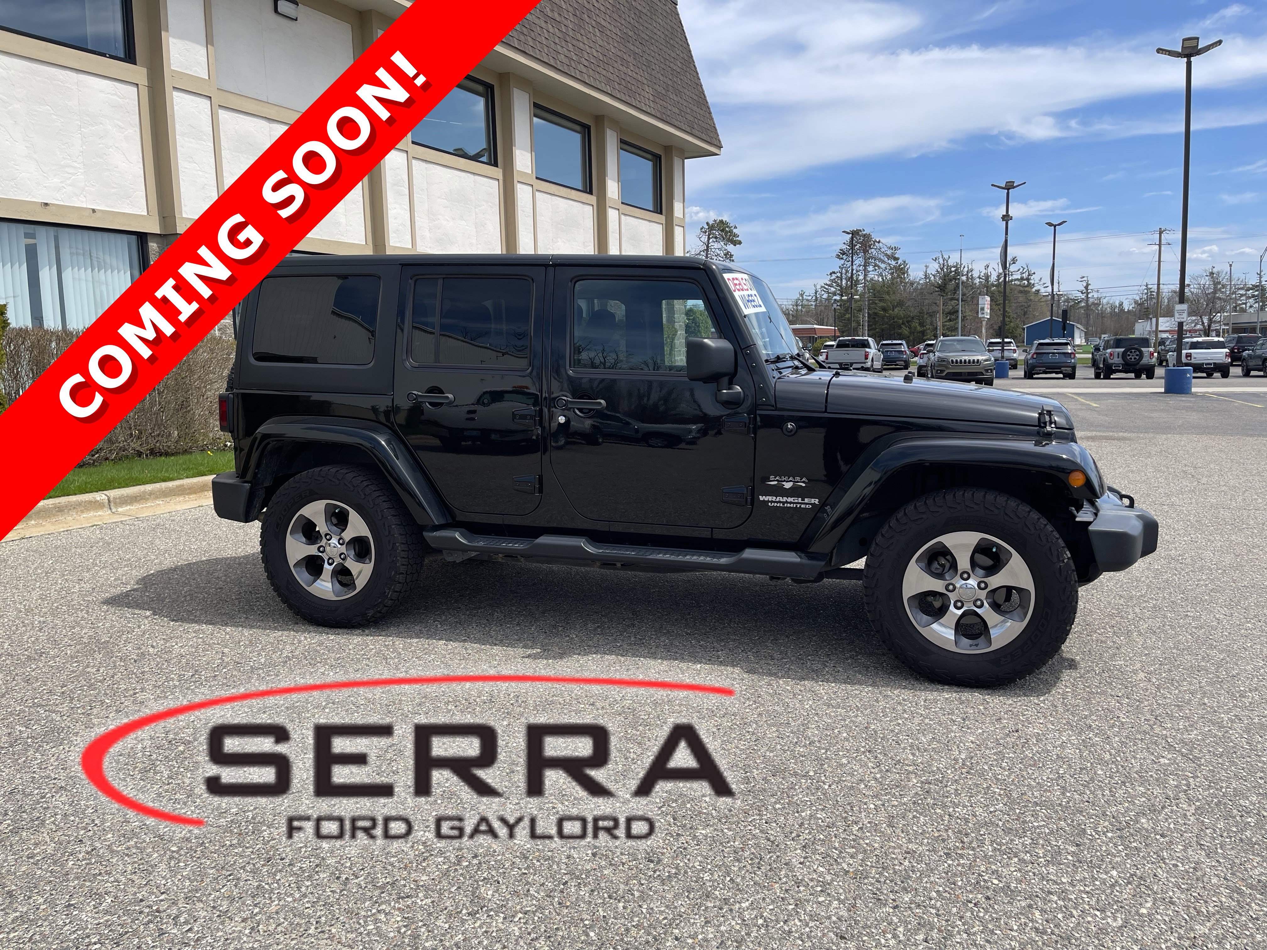 Used 2017 Jeep Wrangler Unlimited Sahara AWD/4WD image 1