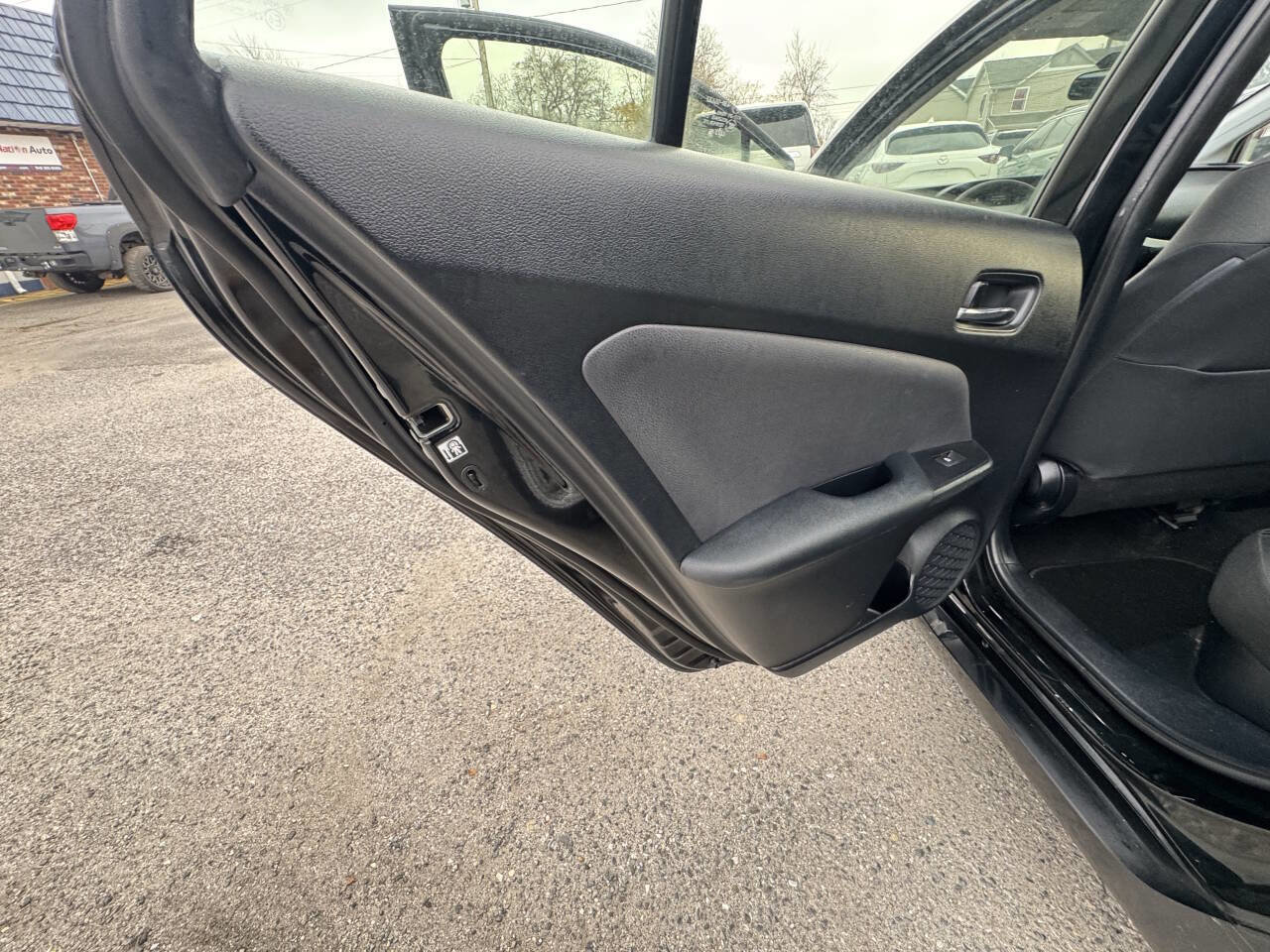 Used 2016 Toyota Prius Two image 34