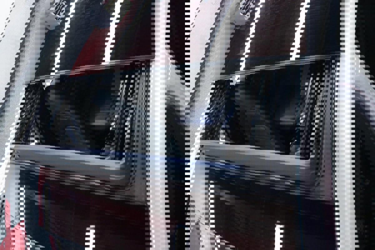 Used 2025 Porsche Panamera image 16