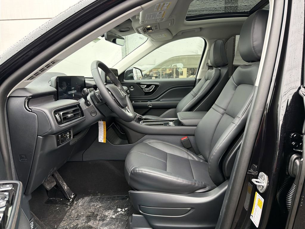 New 2026 Lincoln Aviator AWD image 5