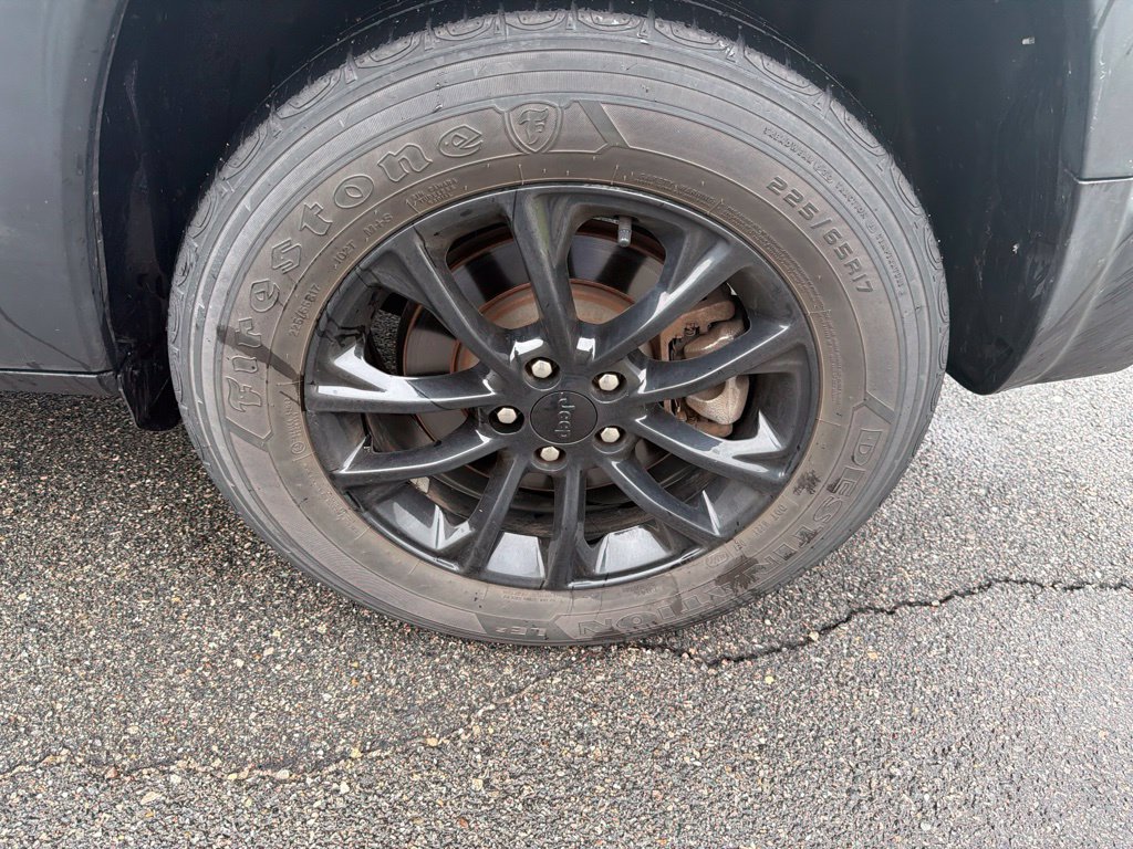 Used 2023 Jeep Cherokee Altitude Lux AWD/4WD image 11