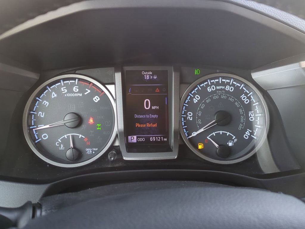Used 2019 Toyota Tacoma Limited image 17