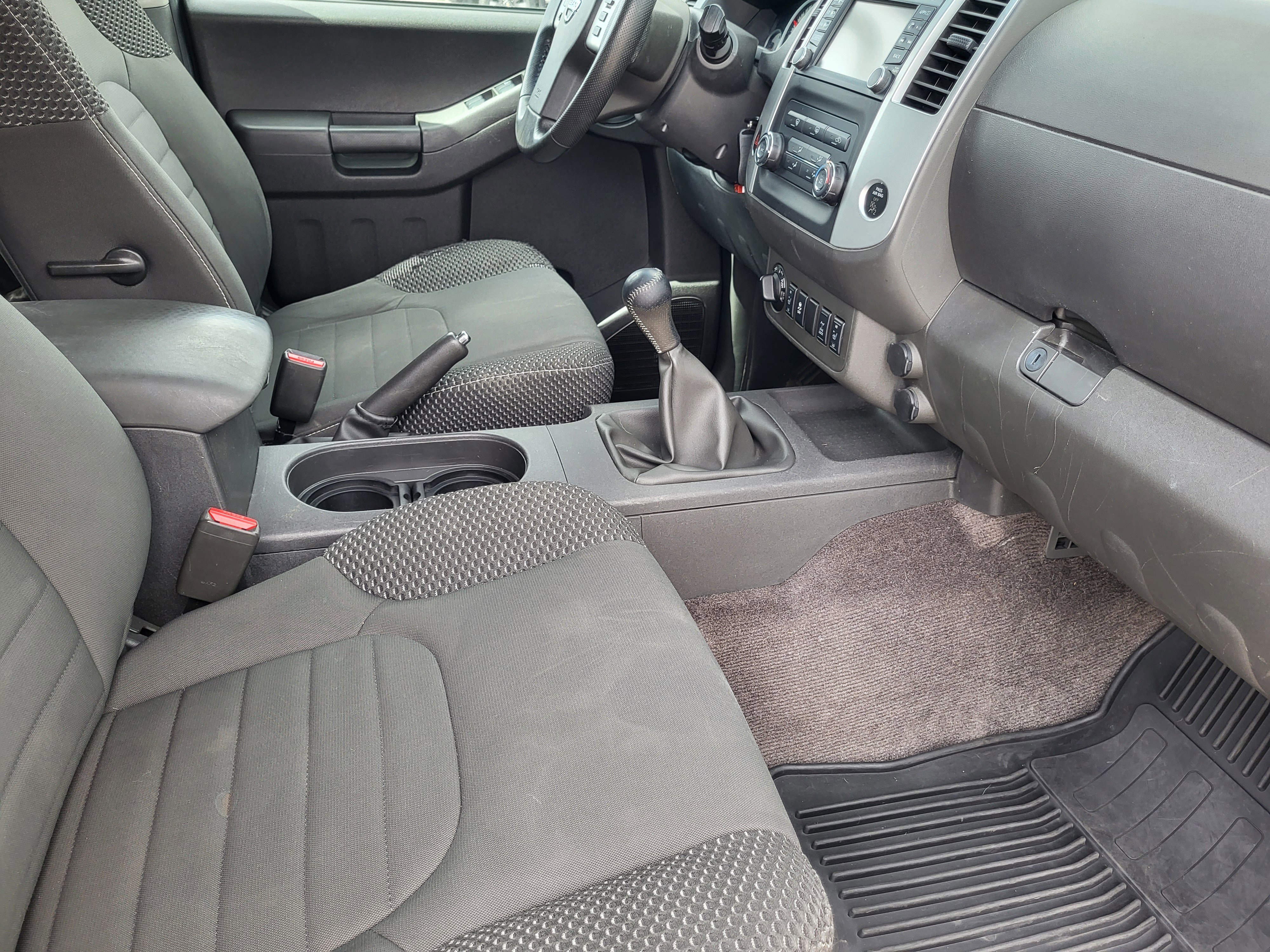 Used 2015 Nissan Xterra PRO-4X image 11