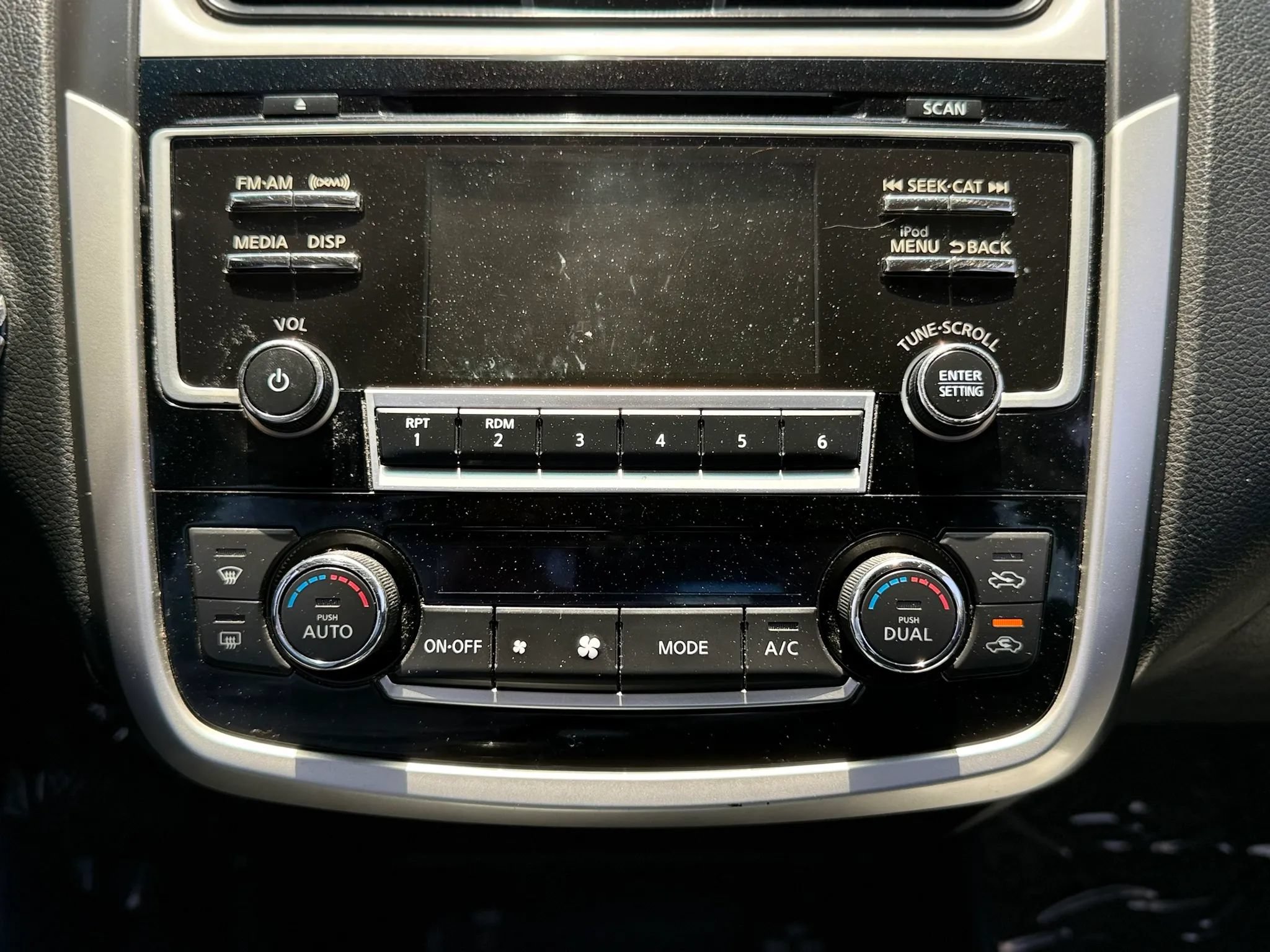 Used 2018 Nissan Altima 2.5 SL FWD image 30