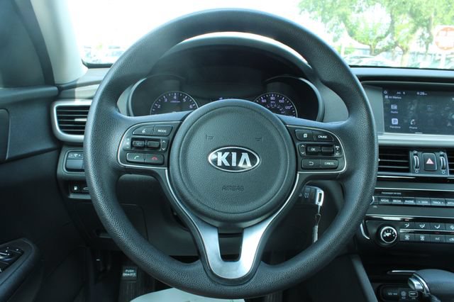 Used 2018 Kia Optima LX FWD image 22