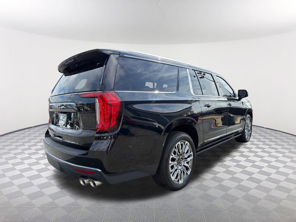 Used 2023 GMC Yukon XL Denali Ultimate image 5