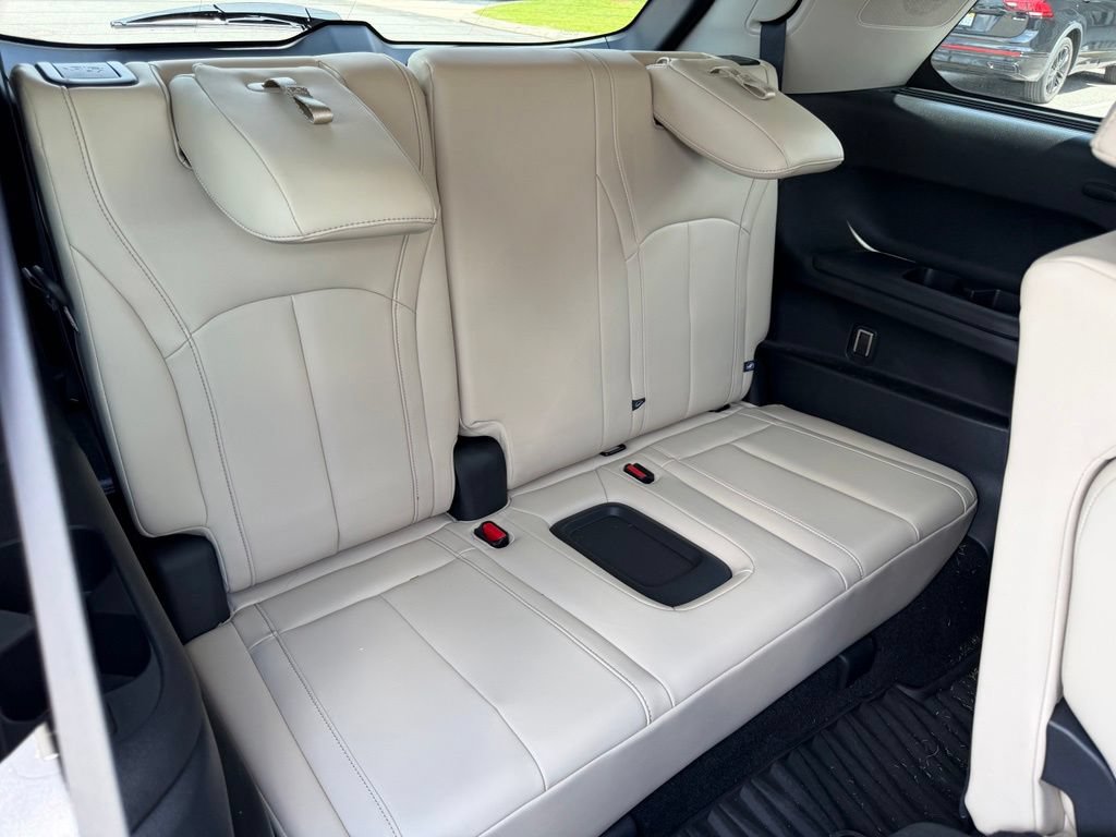 Used 2023 INFINITI QX60 Sensory w/ Vision Package FWD image 21