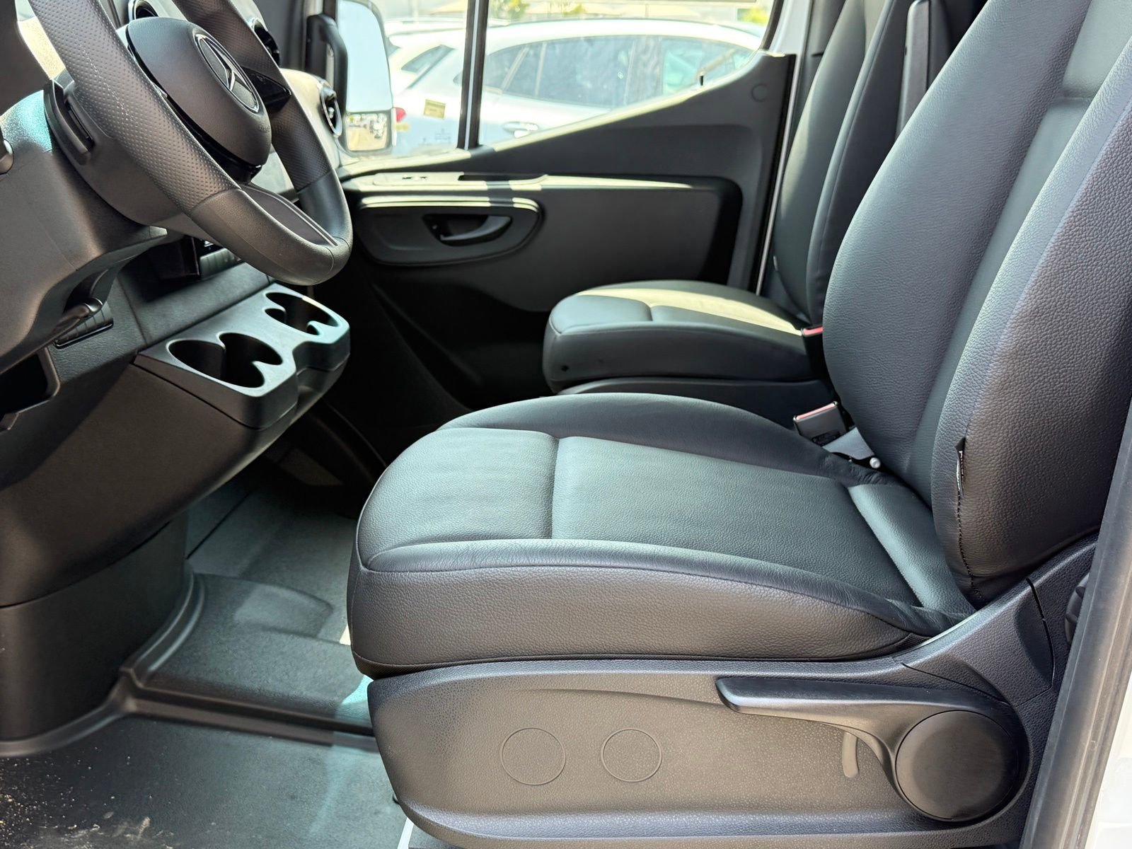 New 2025 Mercedes-Benz Sprinter 2500 image 21