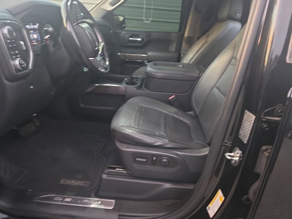 Used 2019 GMC Sierra 1500 Denali w/ Denali Ultimate Package AWD/4WD image 3