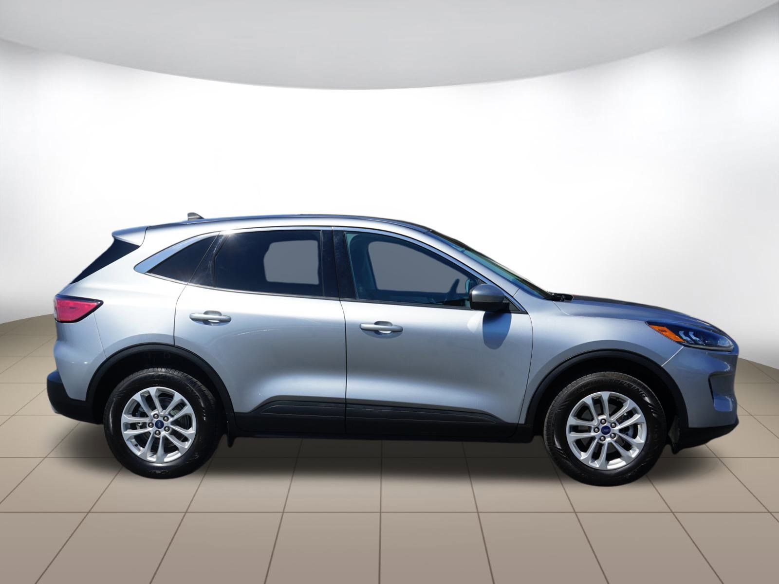 Used 2021 Ford Escape SE image 8