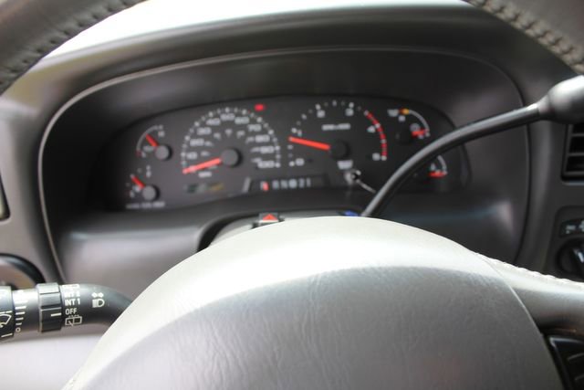Used 2002 Ford Excursion XLT AWD/4WD image 15