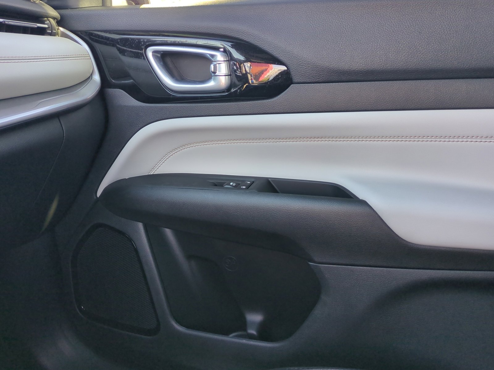 New 2026 Jeep Compass Limited image 16