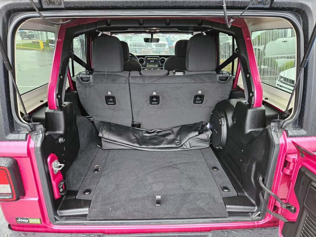 Used 2022 Jeep Wrangler Unlimited Sport AWD/4WD image 13