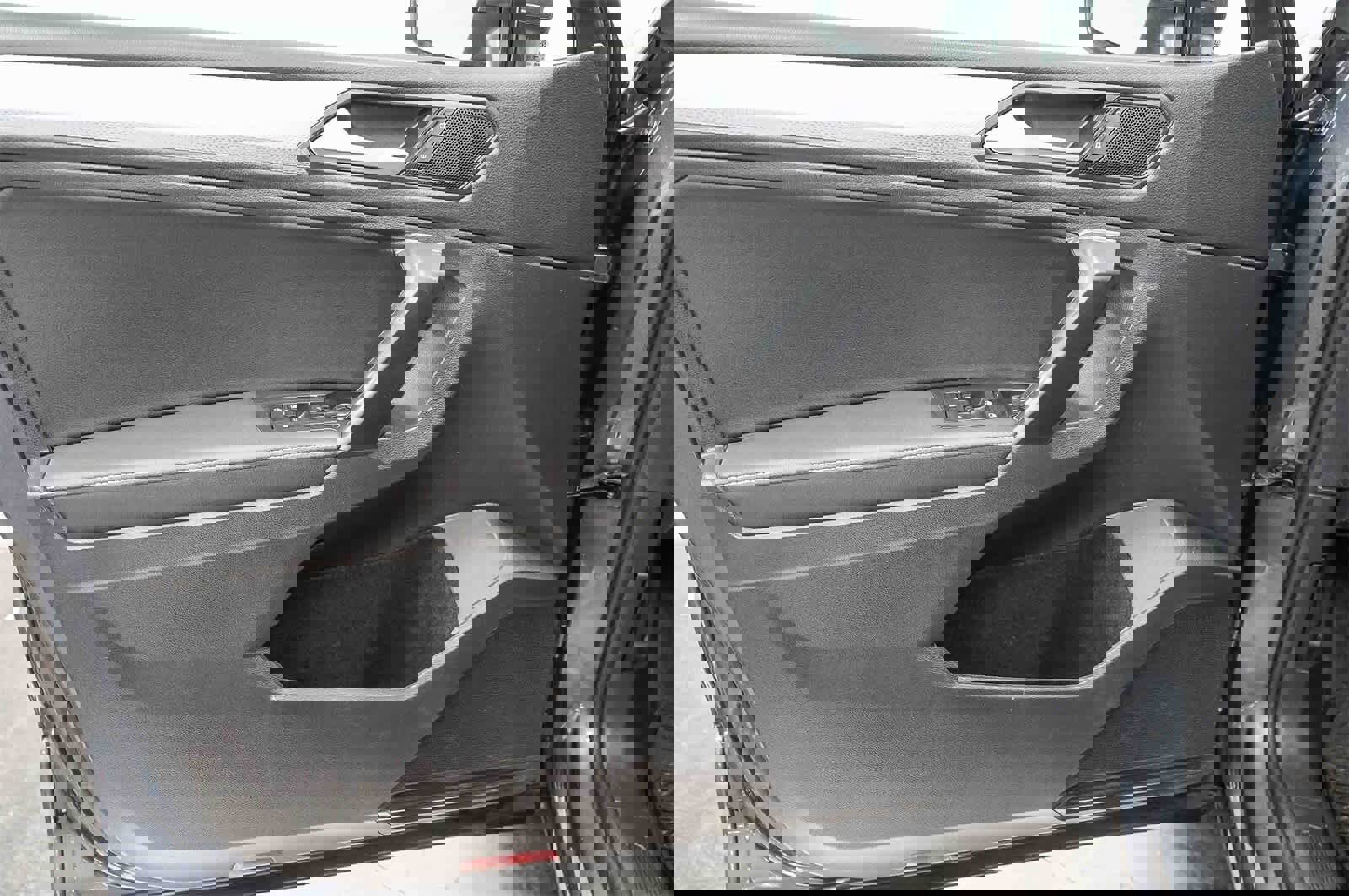 Used 2023 Volkswagen Tiguan S image 21