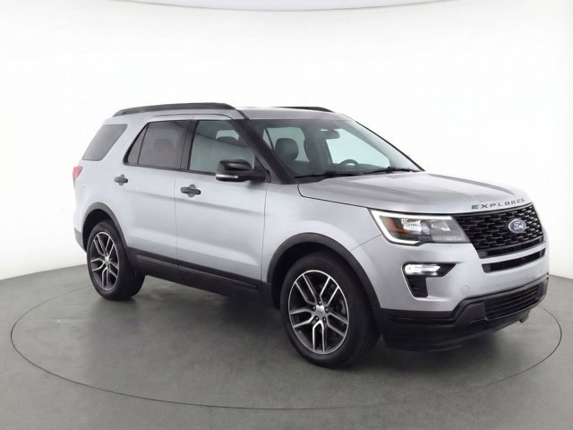 Used 2019 Ford Explorer Sport w/ Equipment Group 401A AWD/4WD image 3