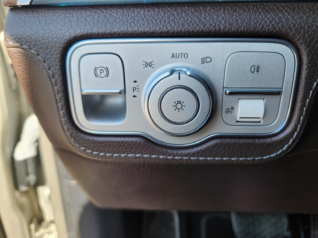 Used 2022 Mercedes-Benz GLE 350 4MATIC image 26