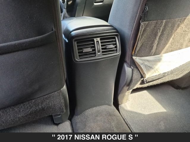 Used 2017 Nissan Rogue S AWD/4WD image 28