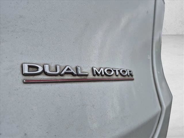 Used 2023 Tesla Model Y Performance AWD/4WD image 16