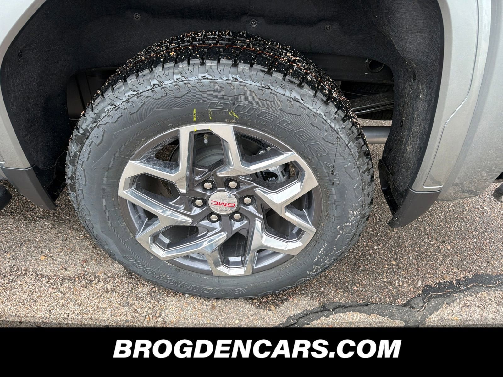 New 2026 GMC Sierra 1500 SLT AWD/4WD image 10