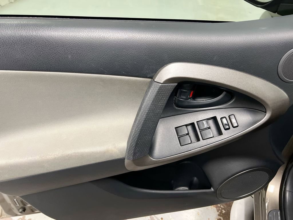 Used 2010 Toyota RAV4 2WD image 19
