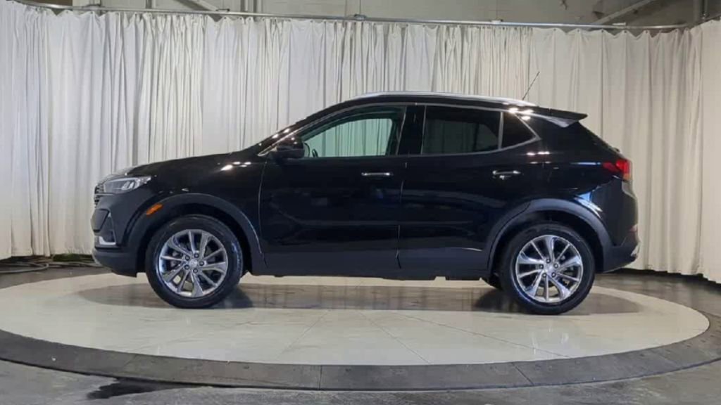 Used 2023 Buick Encore GX Essence w/ Experience Buick Package image 6