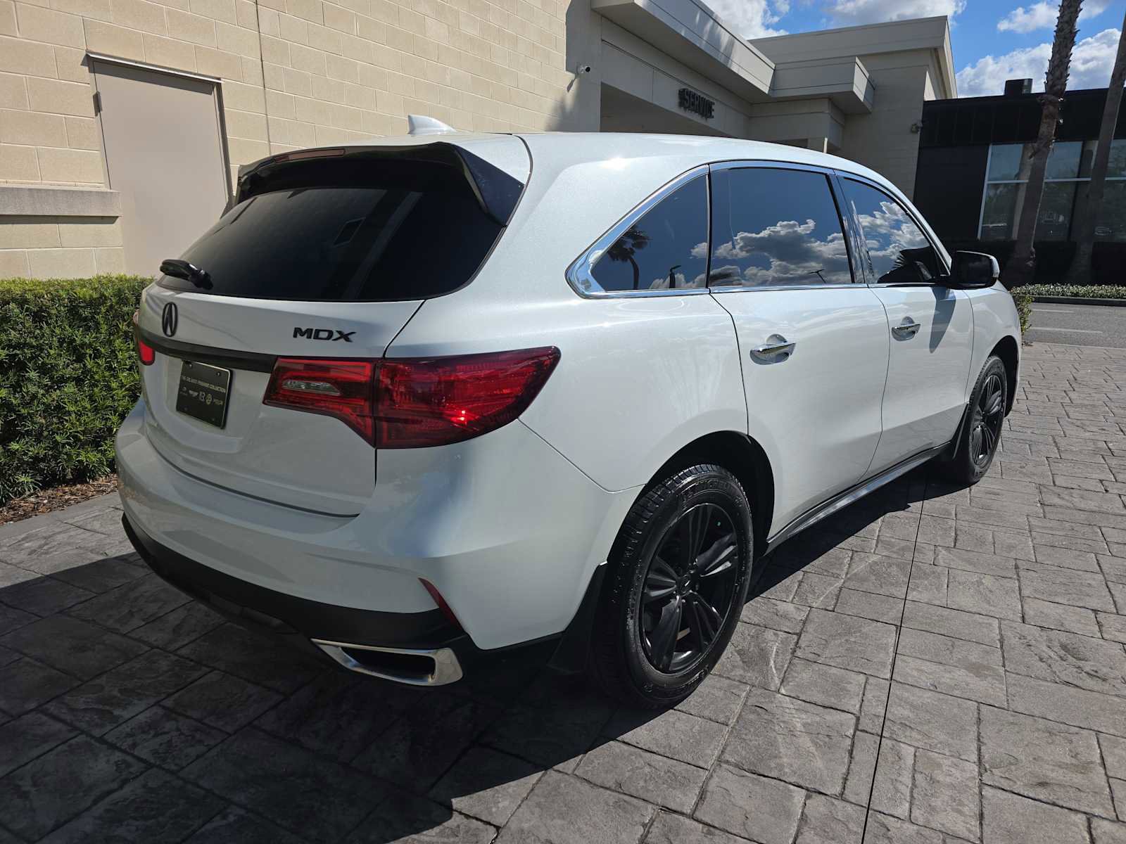 Used 2020 Acura MDX FWD image 3