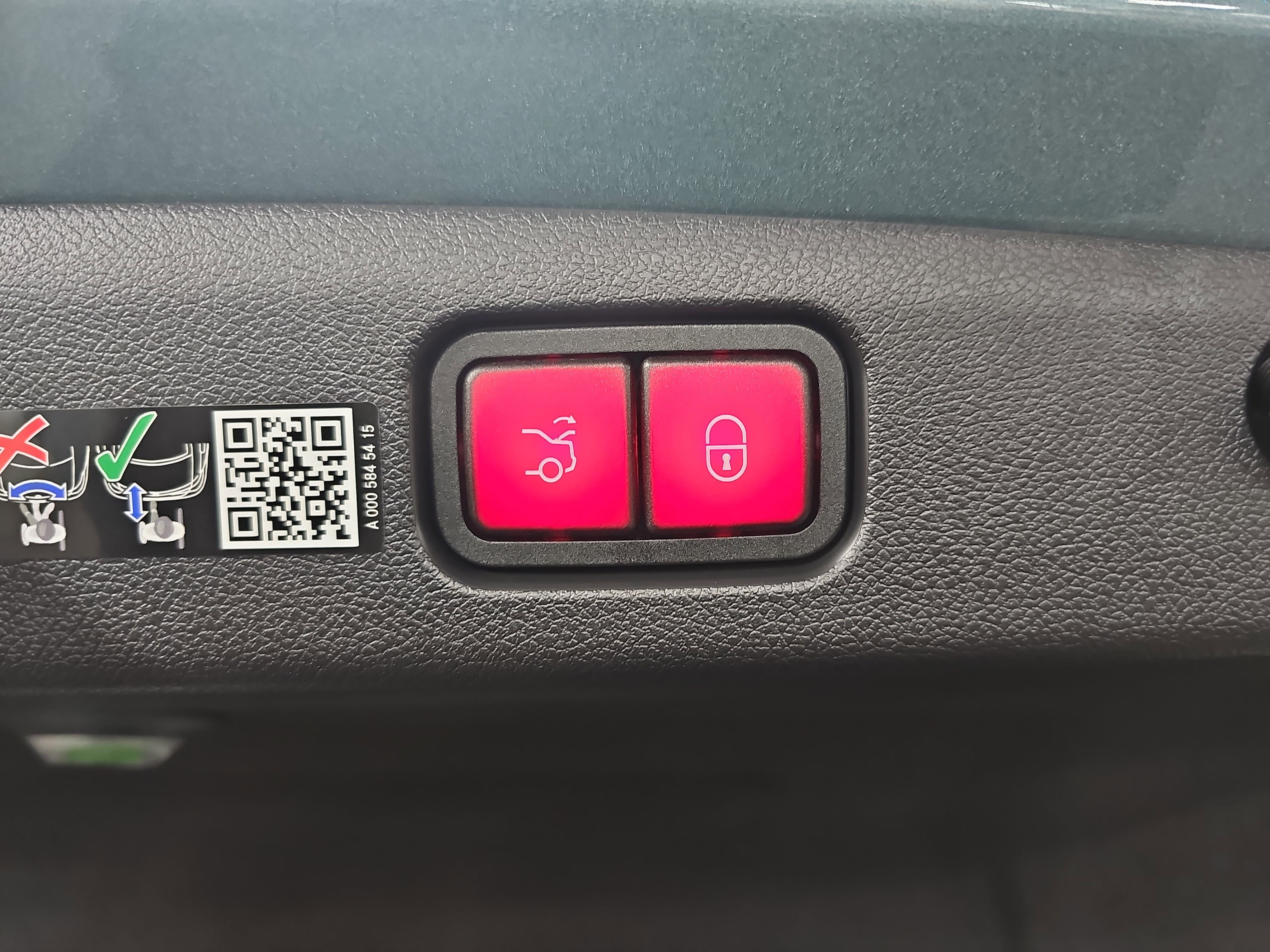 New 2026 Mercedes-Benz E 350 4MATIC Sedan image 14