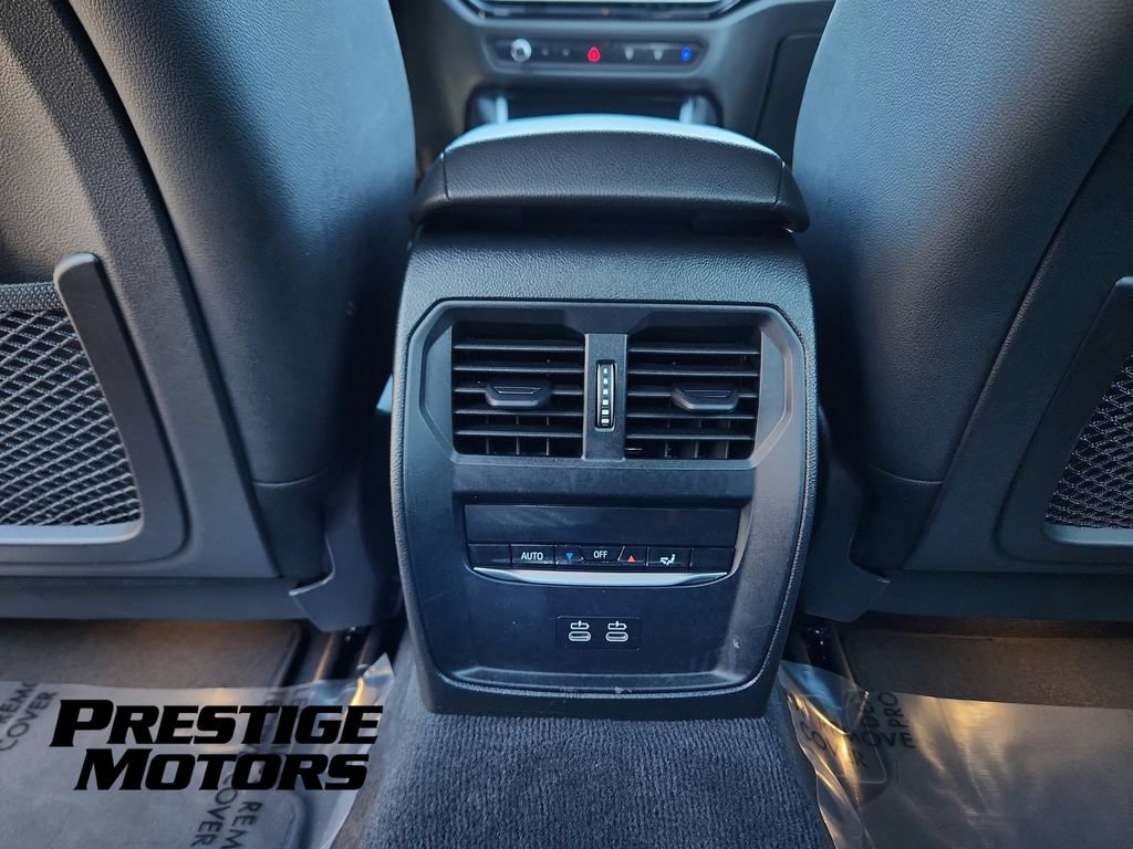 Used 2024 BMW i4 xDrive40i AWD/4WD image 27