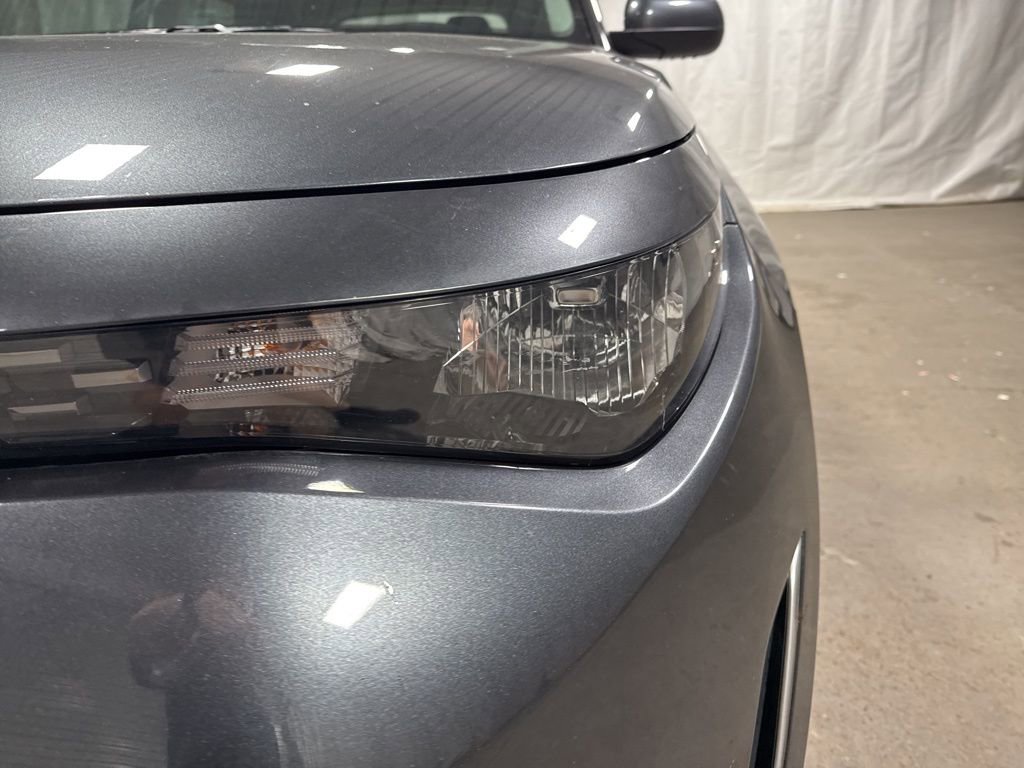Used 2024 Kia Soul LX w/ Option Group 015 image 35