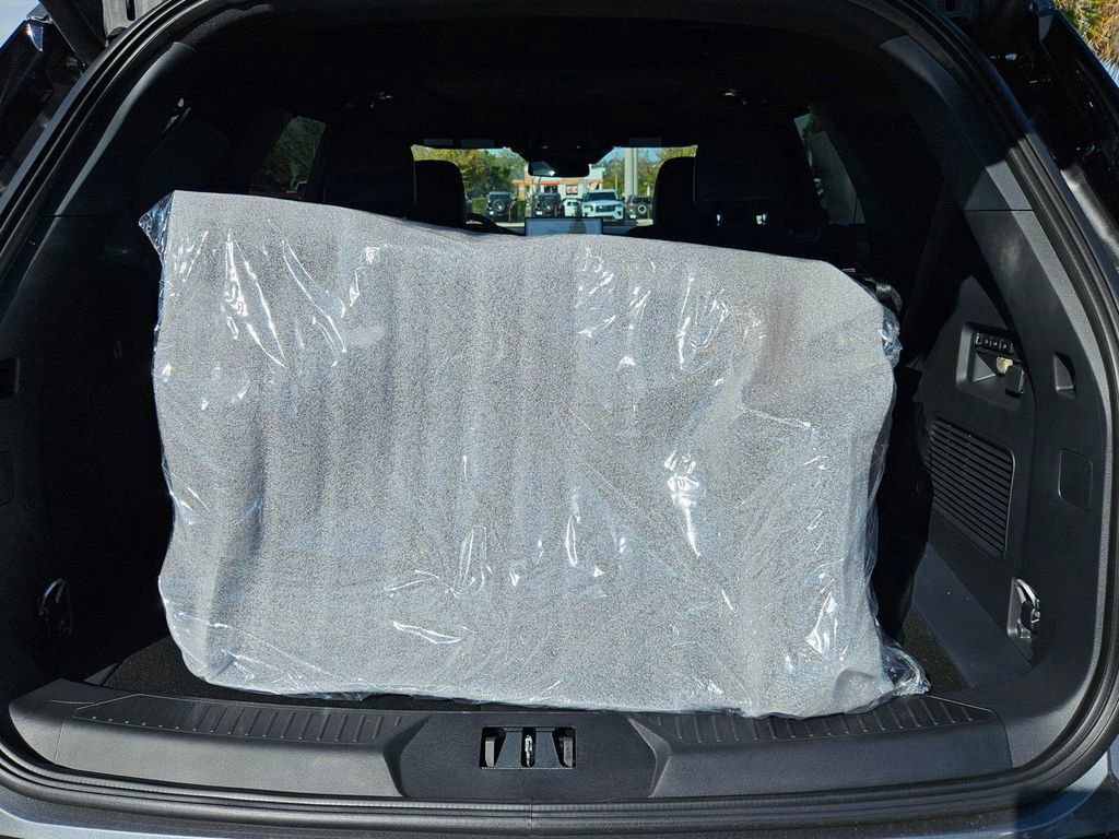 New 2026 Ford Explorer ST w/ Sun And Sound Package image 29