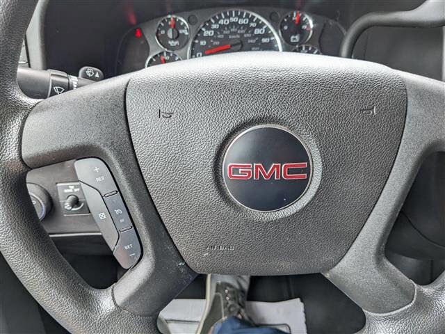 Used 2024 GMC Savana 2500 w/ Driver Convenience Package image 23