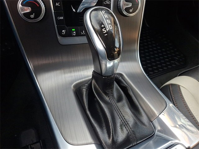 Used 2016 Volvo S60 T5 Cross Country Platinum image 14