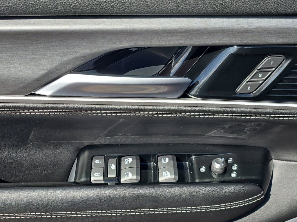 New 2026 Jeep Grand Wagoneer L Limited w/ Convenience Group I image 13