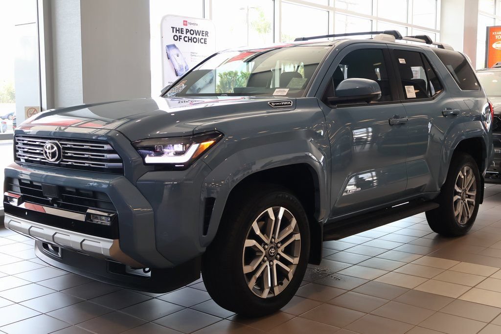 Used 2026 Toyota 4Runner Limited AWD/4WD image 2