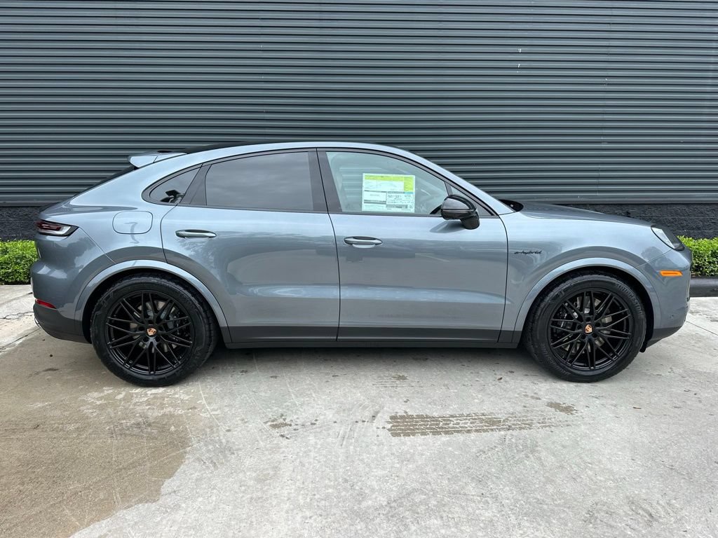 Used 2026 Porsche Cayenne S AWD/4WD image 10
