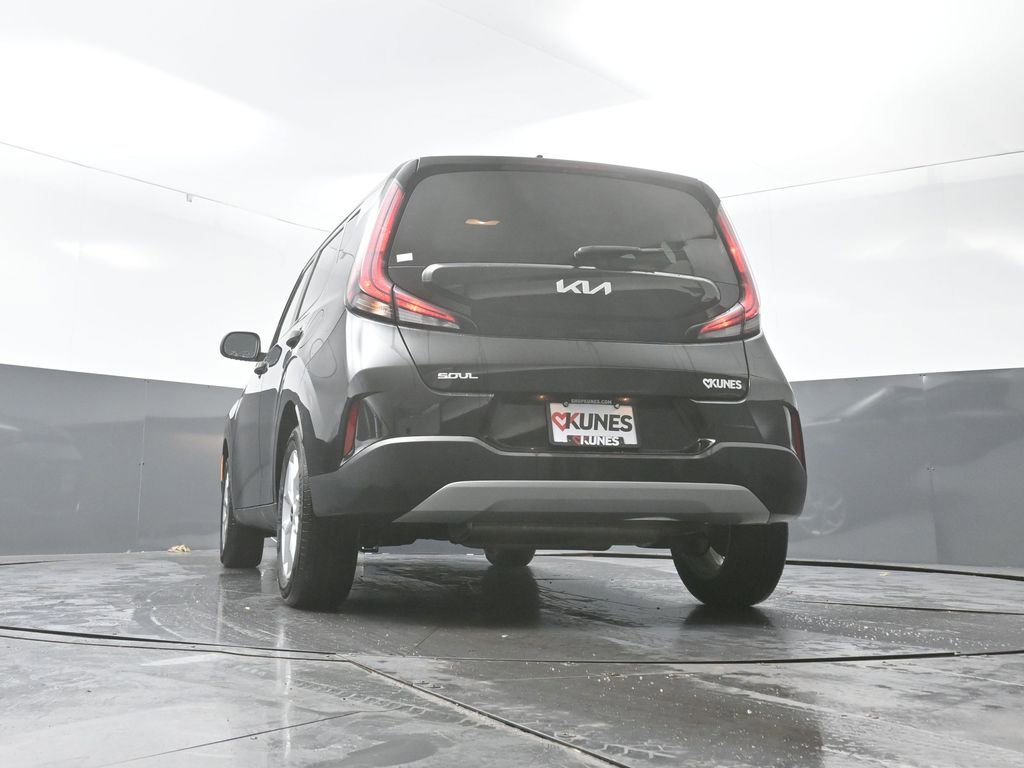 Used 2025 Kia Soul LX w/ LX Technology Package image 54