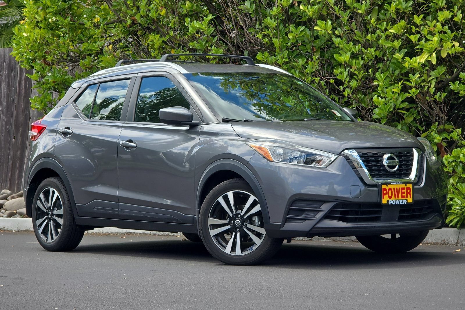 Used 2020 Nissan Kicks SV w/ Exterior Package FWD image 2