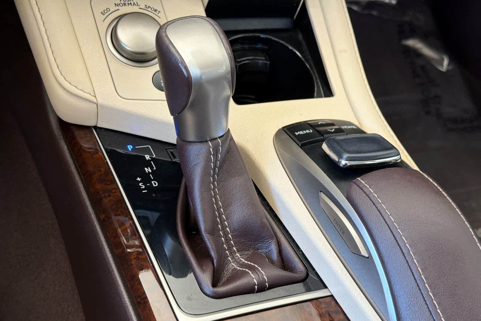 Used 2016 Lexus ES 350 w/ Luxury Package w/Wood Trim FWD image 22