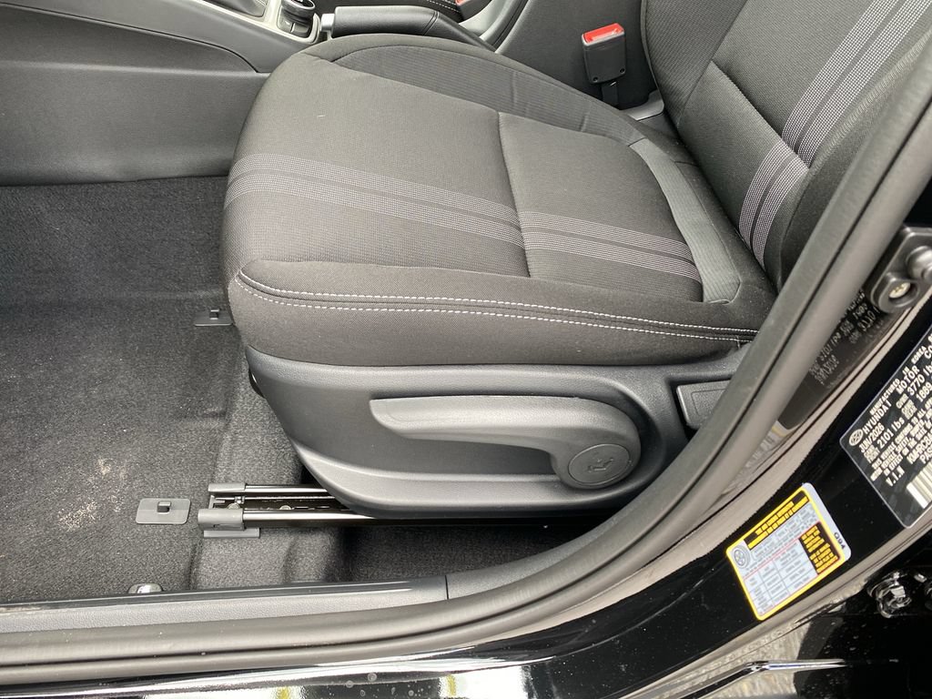 New 2026 Hyundai Venue SEL FWD image 12