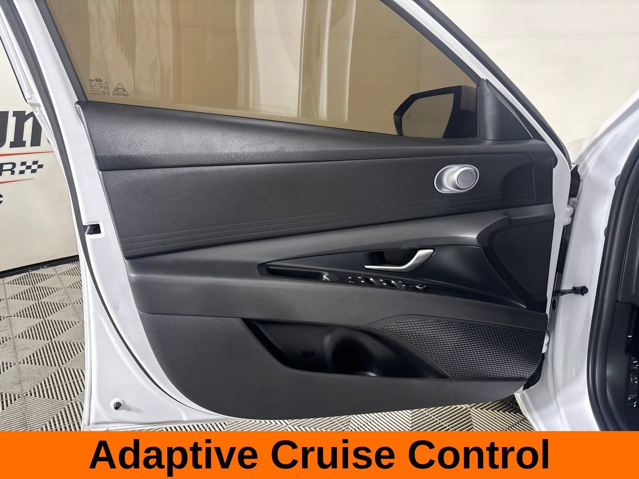 Used 2026 Hyundai Elantra SE FWD image 10