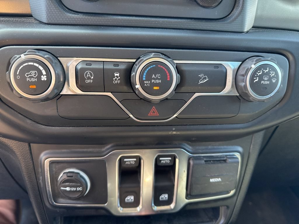 Used 2019 Jeep Wrangler Sport AWD/4WD image 20