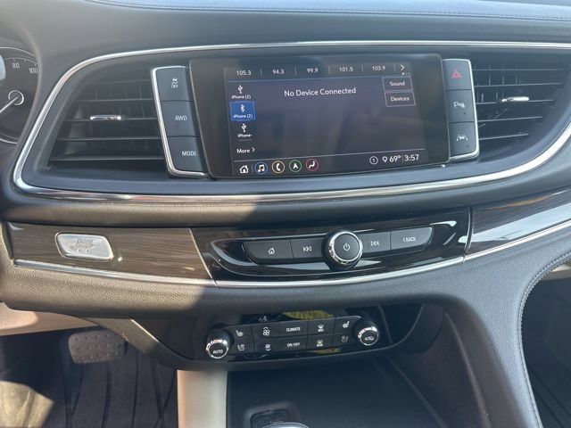 Used 2020 Buick Enclave Premium w/ Sun and Sites Package AWD/4WD image 15