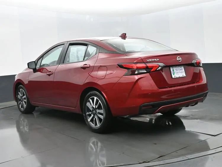 Used 2025 Nissan Versa SV FWD image 9