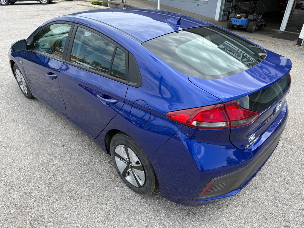 Used 2020 Hyundai Ioniq Blue FWD image 8