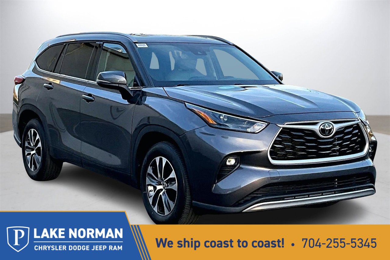 Used 2022 Toyota Highlander XLE