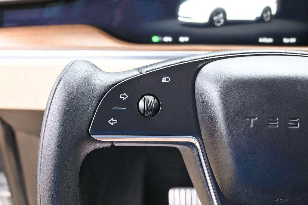 Used 2023 Tesla Model X AWD/4WD image 19