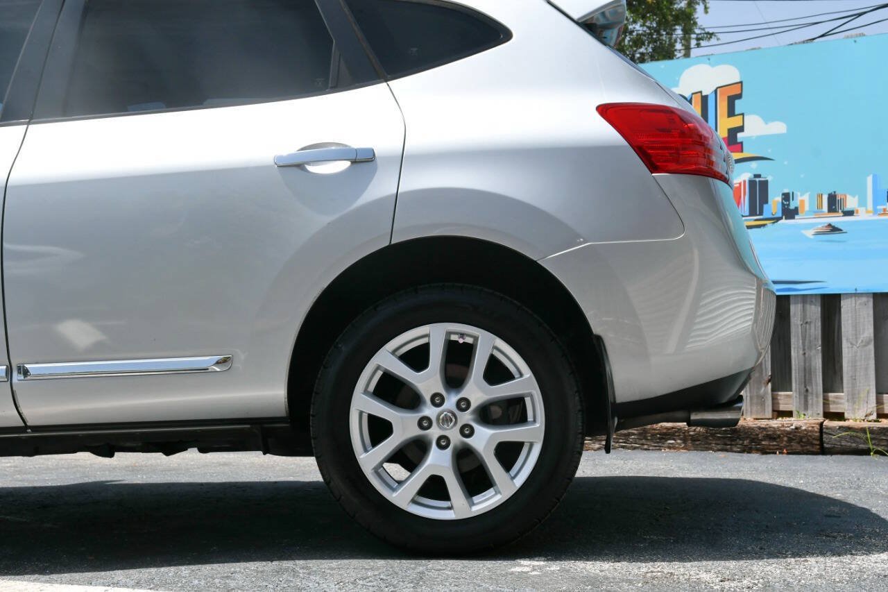 Used 2013 Nissan Rogue SL FWD image 9