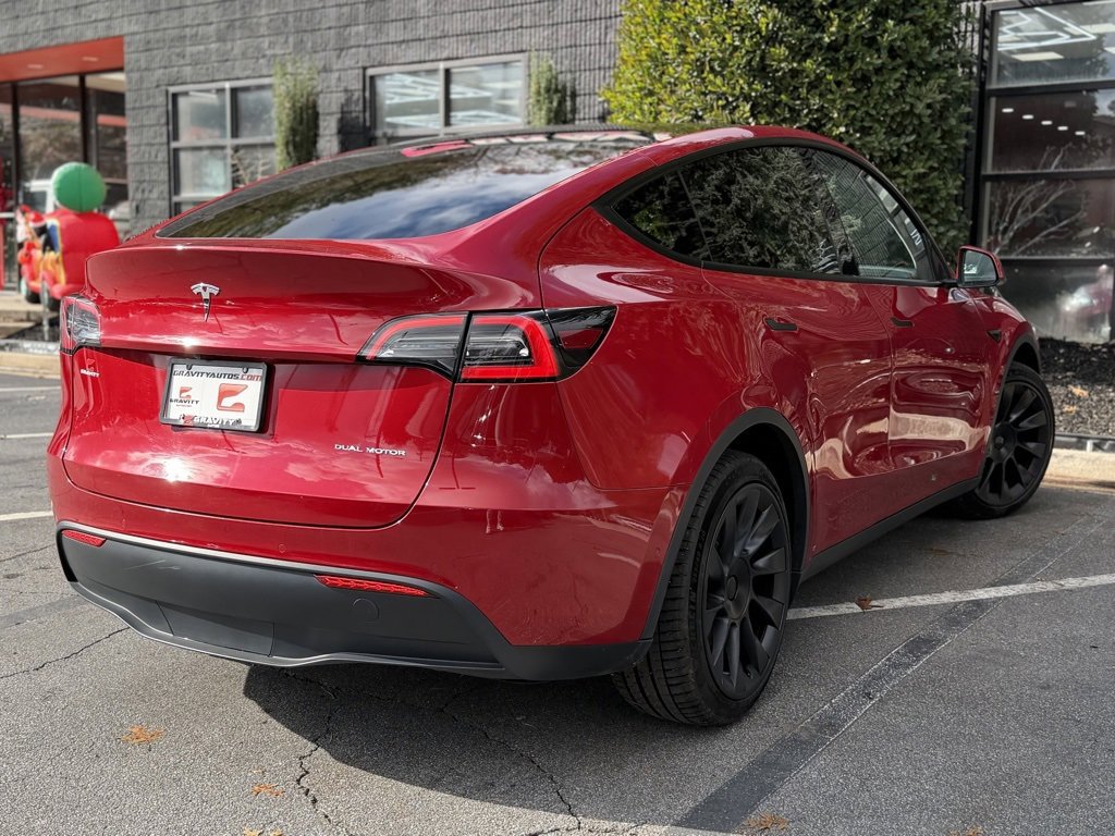 Used 2021 Tesla Model Y Long Range image 12