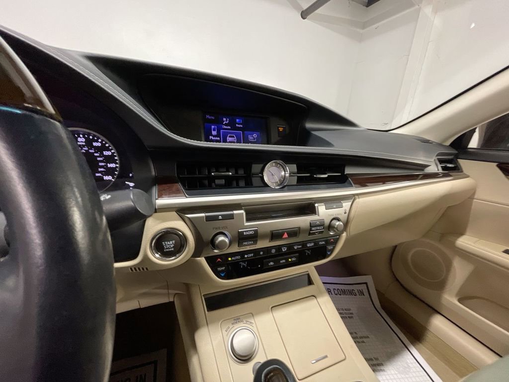 Used 2013 Lexus ES 350 image 17