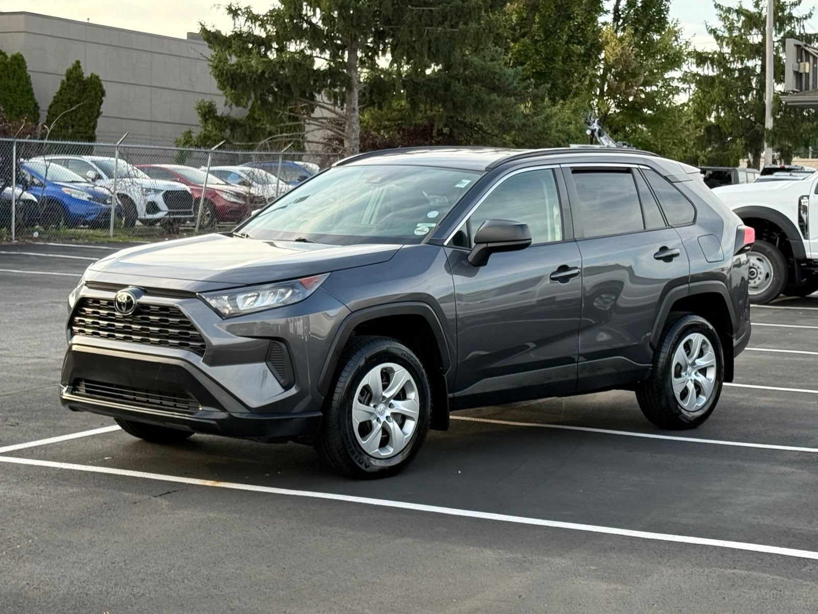 Used 2021 Toyota RAV4 LE AWD/4WD image 8
